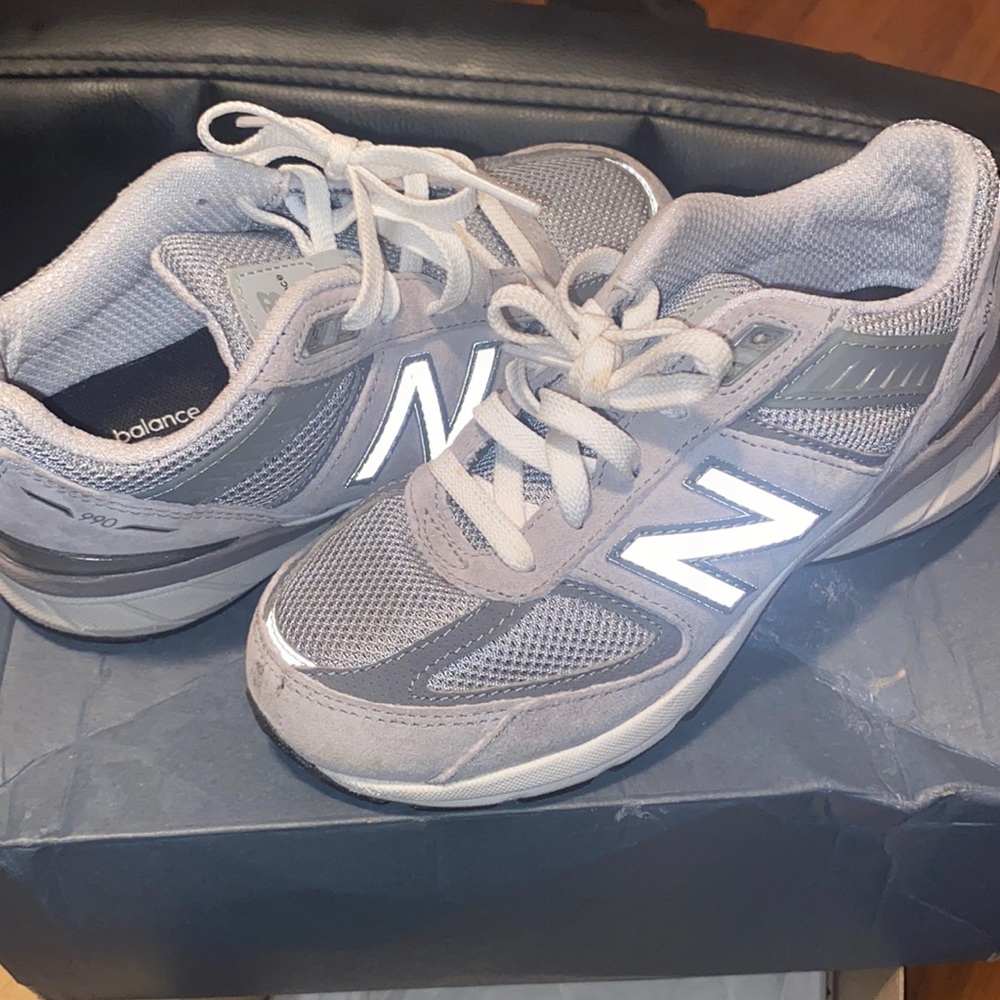 New Balance 990